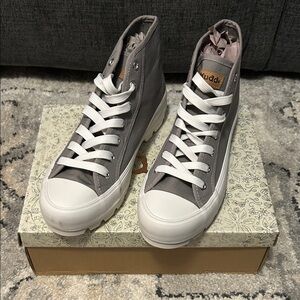 Mudd Women's Gray Canvas High-Top Sneakers with White Soles